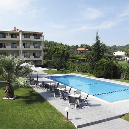 Hotel Azur Kryopigi Exteriör bild