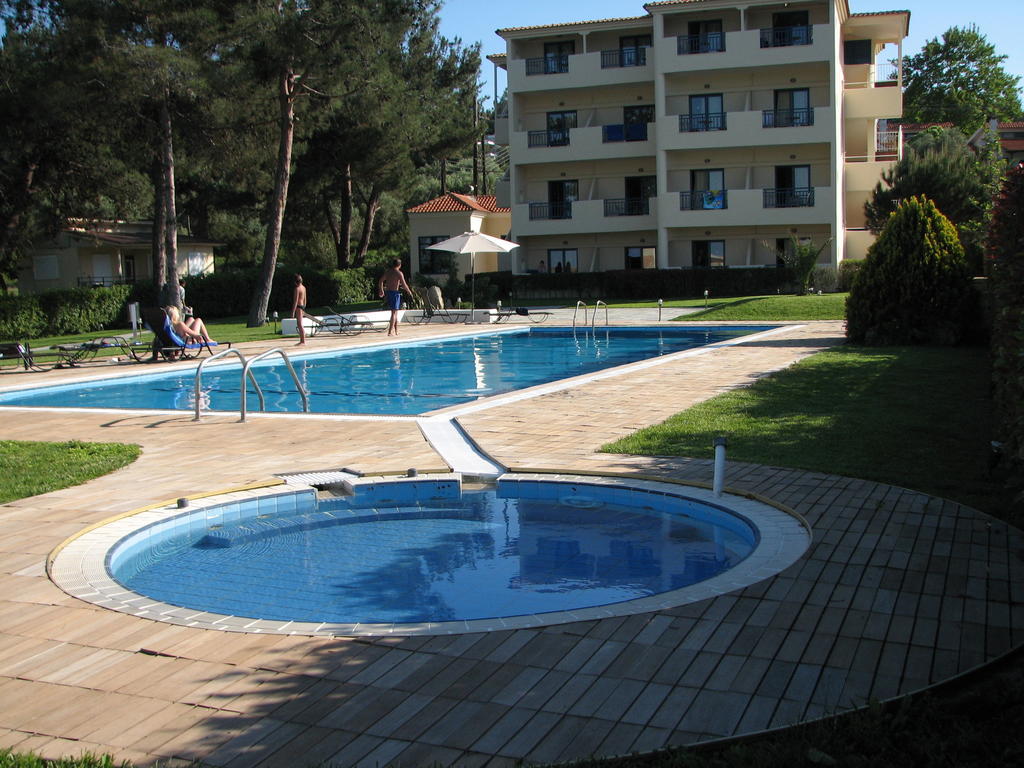 Hotel Azur Kryopigi Exteriör bild