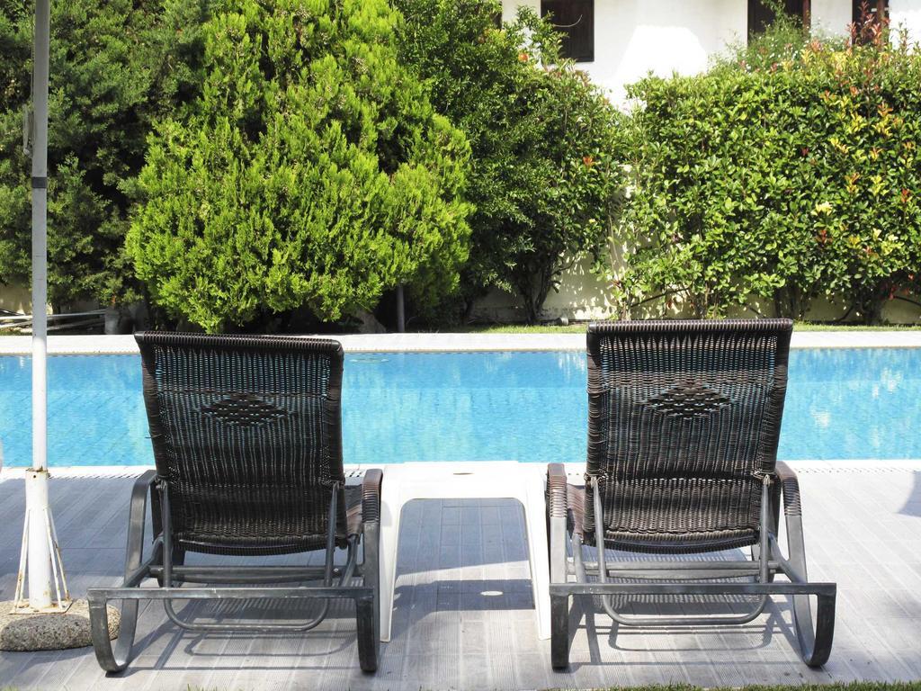 Hotel Azur Kryopigi Exteriör bild
