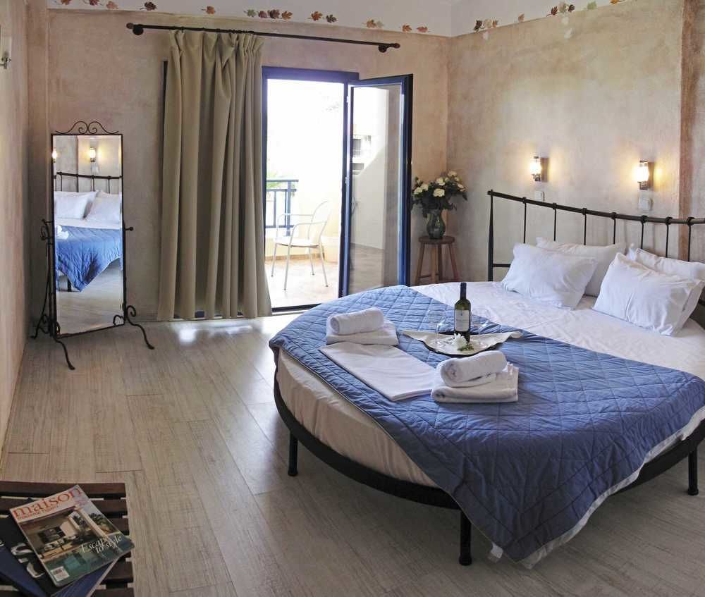 Hotel Azur Kryopigi Exteriör bild