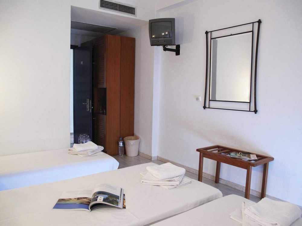 Hotel Azur Kryopigi Exteriör bild